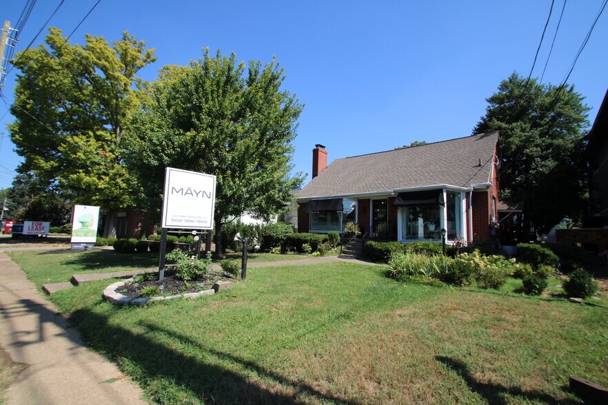 143 Chenoweth Ln, Louisville, KY à louer - Photo de l’immeuble – Image 2 sur 39