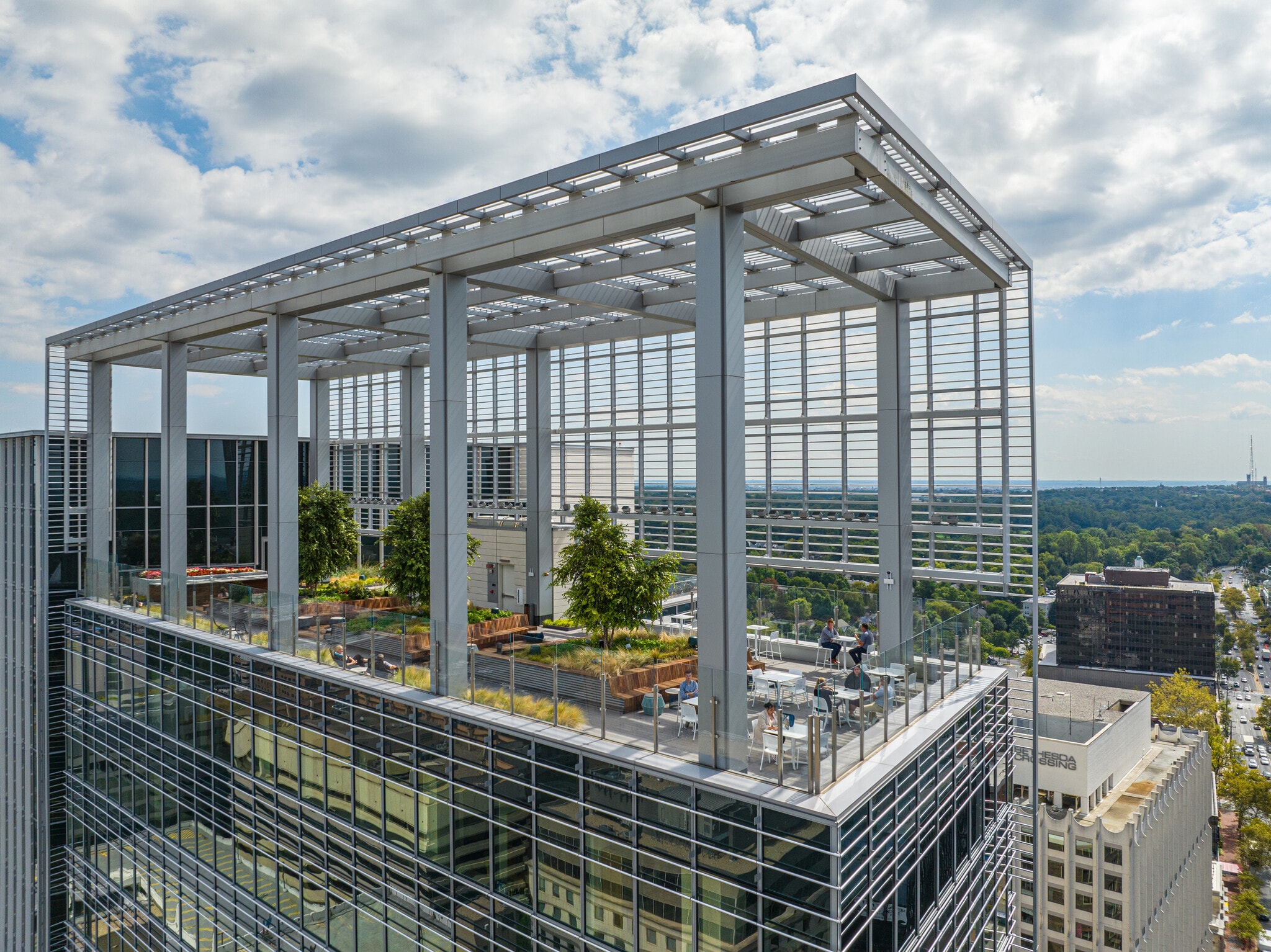 7373 Wisconsin Ave, Bethesda, MD à louer Photo principale– Image 1 sur 20