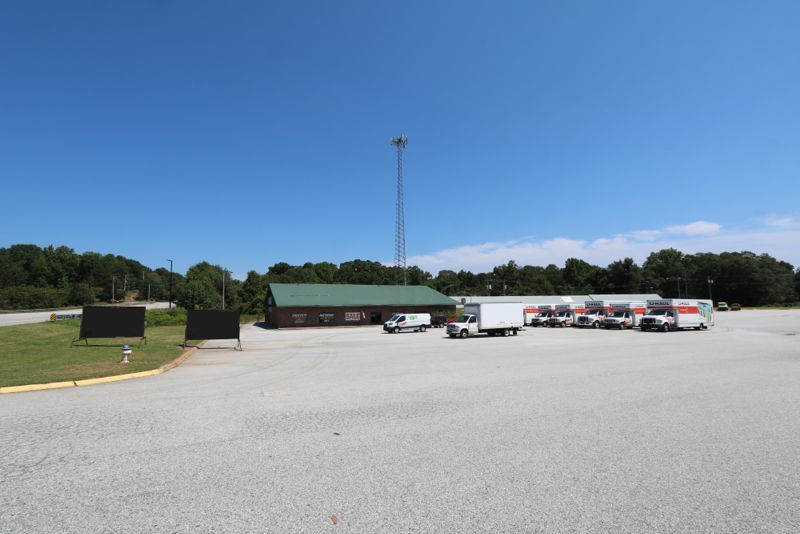 13435 E Wade Hampton Blvd, Greer, SC à louer - Photo de l’immeuble – Image 2 sur 4
