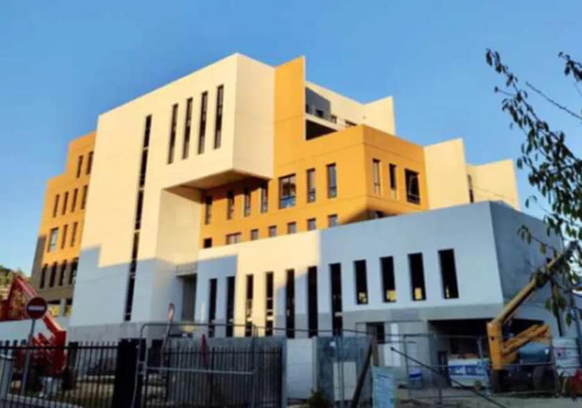 Bureau dans Rouen à louer - Photo de l’immeuble – Image 2 sur 2