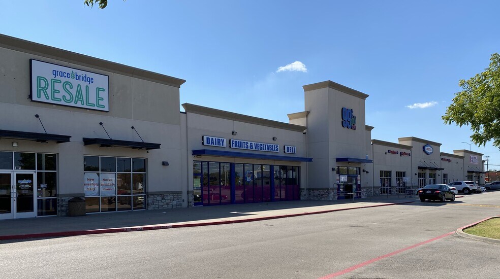 1110 E Parker Rd, Plano, TX à louer - Photo principale – Image 1 sur 5