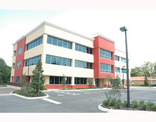 177 Montgomery Rd, Altamonte Springs, FL à louer - Photo de l’immeuble – Image 3 sur 14