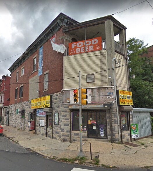 Building, Land Restaurant Cold Beer biz portefeuille de 2 biens à vendre sur LoopNet.fr - Photo principale – Image 1 sur 33