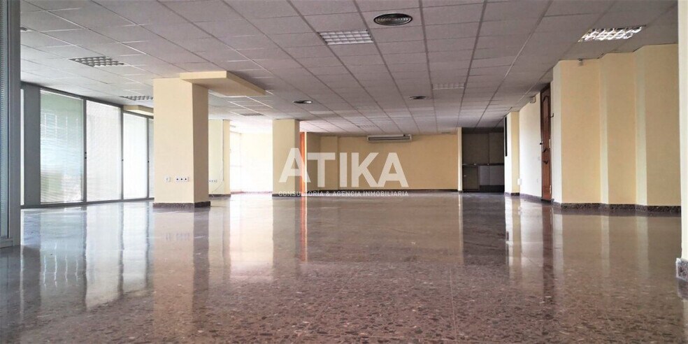 Local commercial dans Ontinyent à vendre - Photo de l’immeuble – Image 3 sur 13