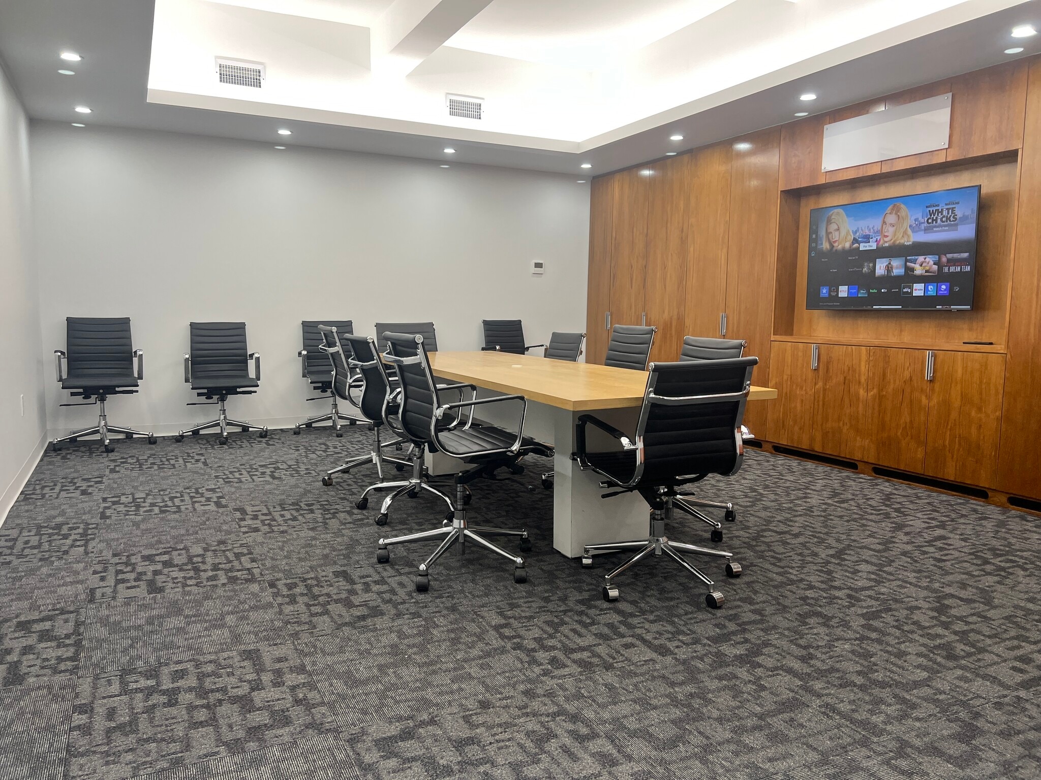 144 E 44th St, New York, NY à louer Photo intérieure– Image 1 sur 11