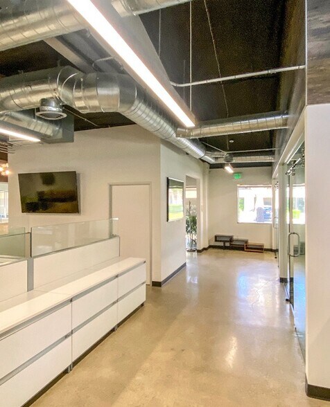 2932 Daimler St, Santa Ana, CA à louer - Photo intérieure – Image 3 sur 8