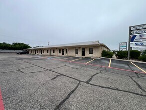 1010 W Jasper Dr, Killeen, TX à louer Photo de l’immeuble– Image 2 sur 3