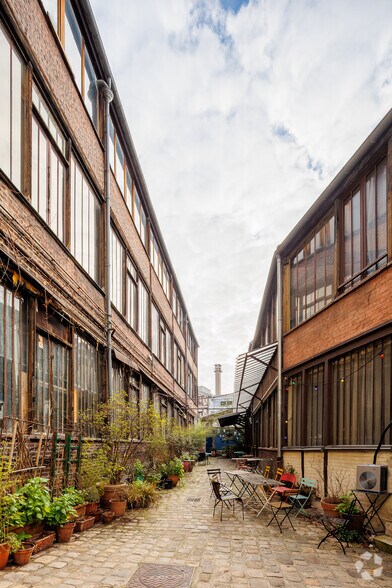 5 Cite De La Roquette, Paris à louer - Photo de l’immeuble – Image 2 sur 2