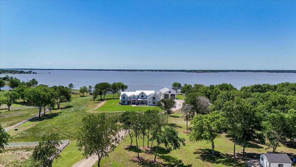 121 Elm, Kerens, TX à vendre - Photo de l’immeuble – Image 2 sur 45