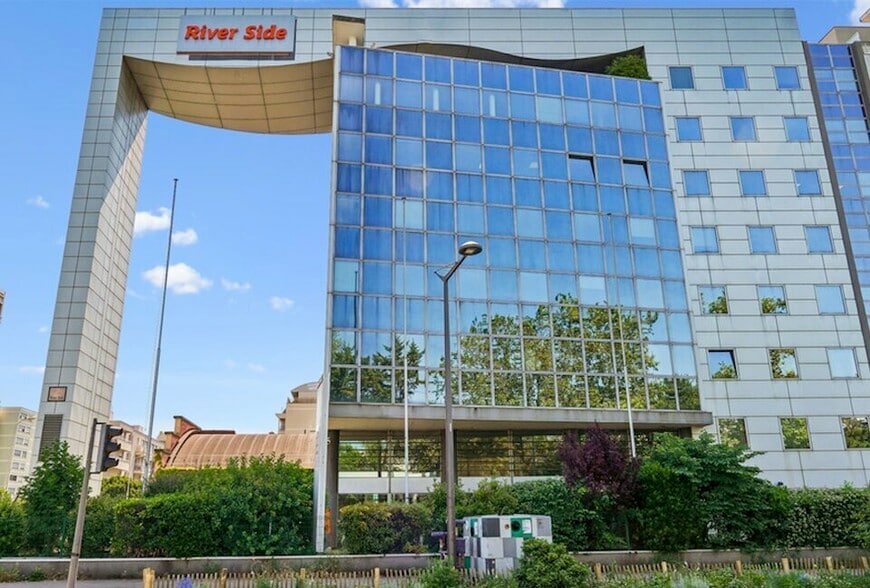 Bureau dans Lyon à vendre - Photo de l’immeuble – Image 1 sur 12