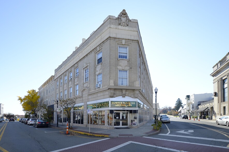 66 E Ridgewood Ave, Ridgewood, NJ à louer - Photo principale – Image 1 sur 27