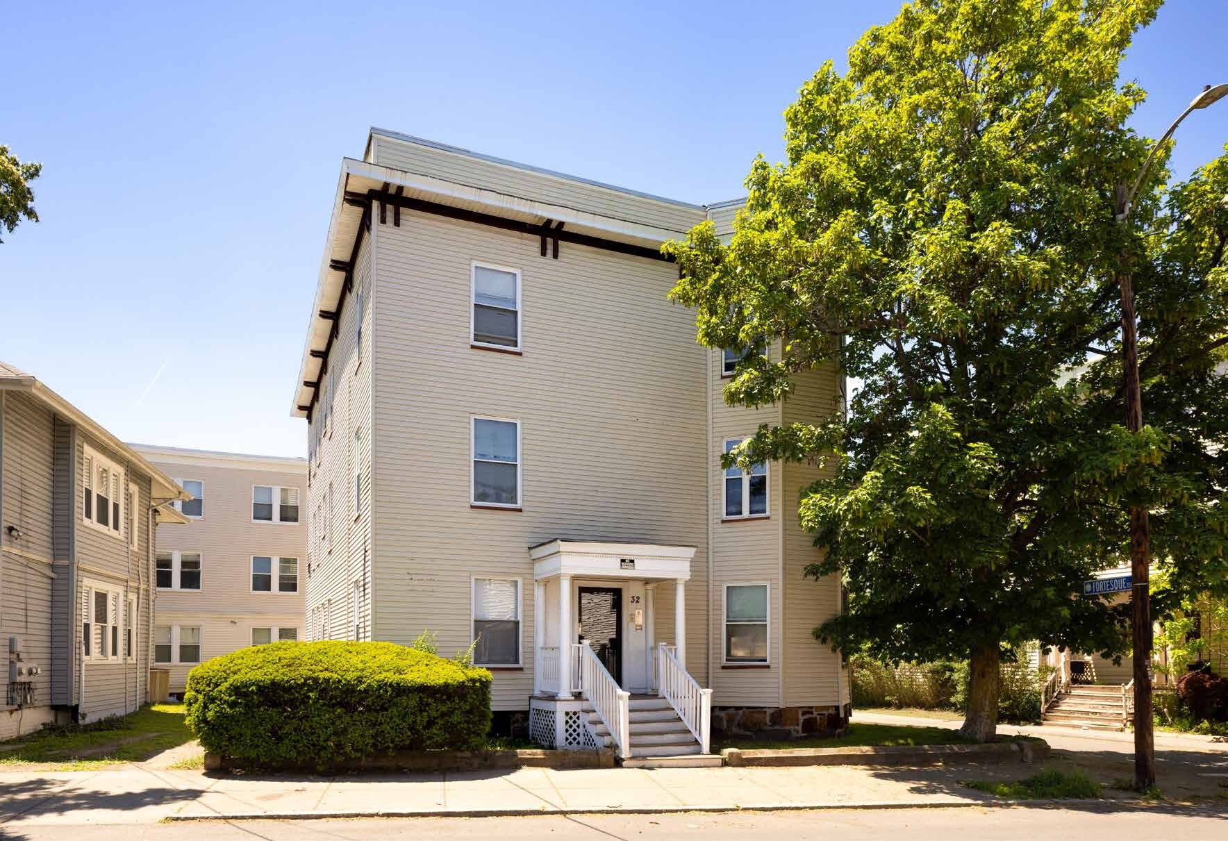 32 Chestnut St, Lynn, MA à vendre Photo principale– Image 1 sur 2