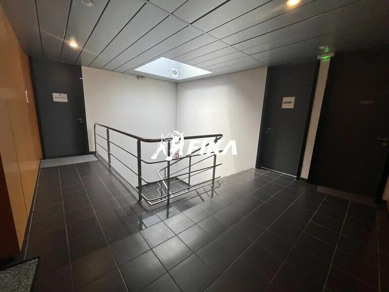 Bureau dans Mérignac à vendre - Hall d’entrée – Image 3 sur 5