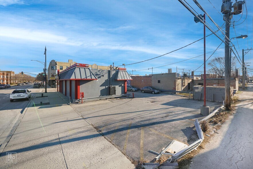 1359 W 79th St, Chicago, IL à vendre - Photo de l’immeuble – Image 2 sur 4