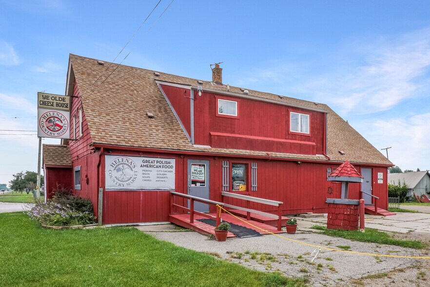 6005 Marine City Hwy, Cottrellville Township, MI à vendre - Photo de l’immeuble – Image 1 sur 26