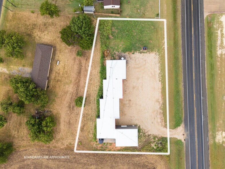 6854 Old Lorena Rd, Lorena, TX à louer - Photo de l’immeuble – Image 2 sur 31