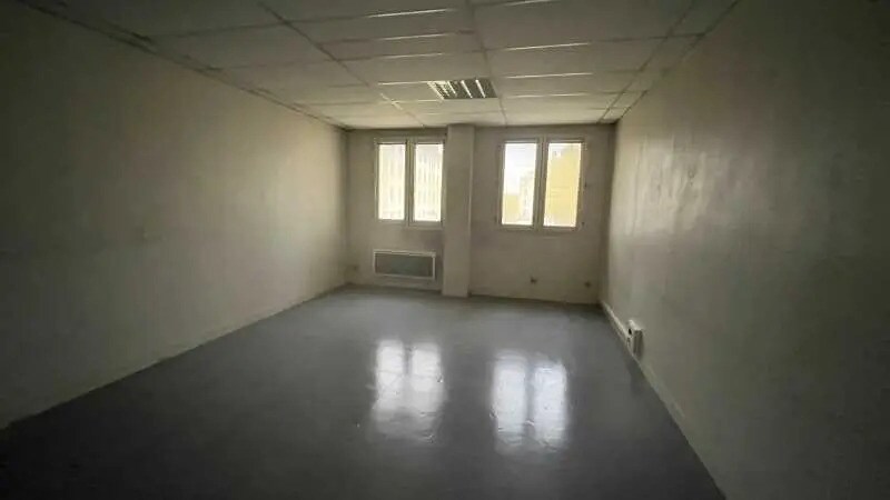 Bureau dans Orléans à louer - Photo de l’immeuble – Image 3 sur 4