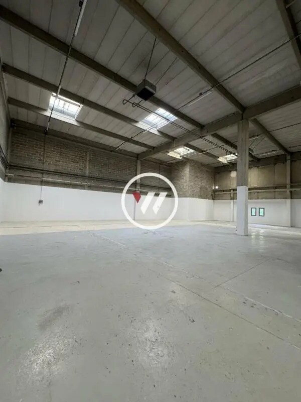 Local d’activités dans Sarcelles à louer Photo de l’immeuble– Image 1 sur 14