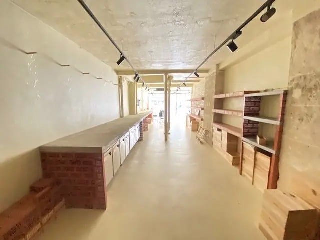 Local commercial dans Paris à louer - Photo intérieure – Image 3 sur 8