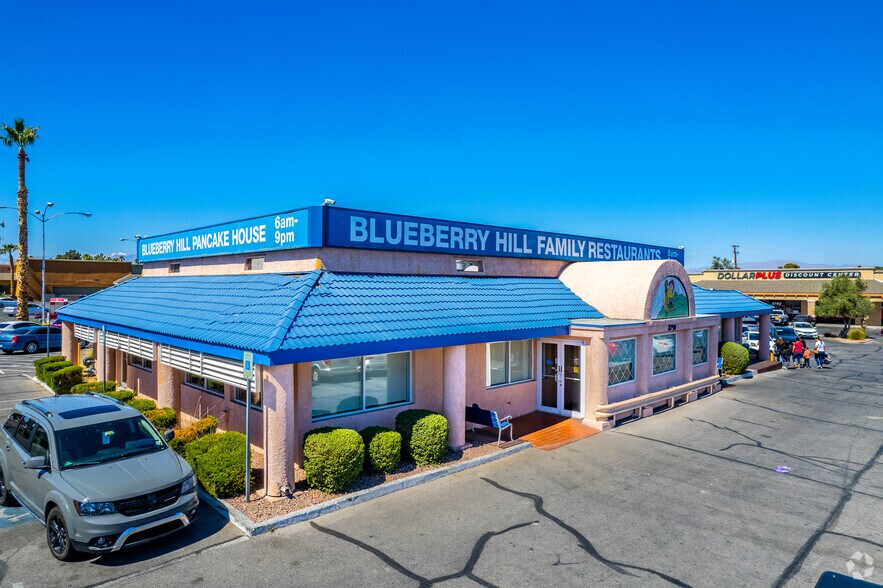 3754-3790 E Flamingo Rd, Las Vegas, NV à louer - Photo principale – Image 2 sur 10