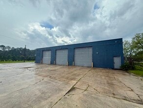 451573 SR 200, Callahan, FL à louer Photo intérieure– Image 1 sur 20