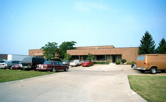 Plus de détails pour 36650 Reading Ave, Willoughby, OH - Industriel/Logistique à vendre