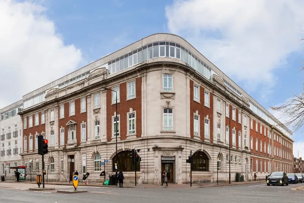 1-5 Vicarage Ln, Londres à louer Photo de l’immeuble– Image 1 sur 4