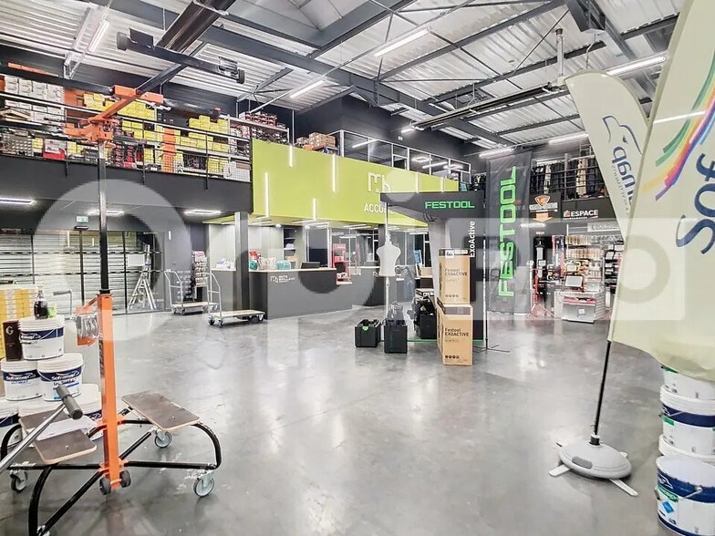 Local commercial dans Villefranche-sur-Saône à louer - Photo intérieure – Image 2 sur 5