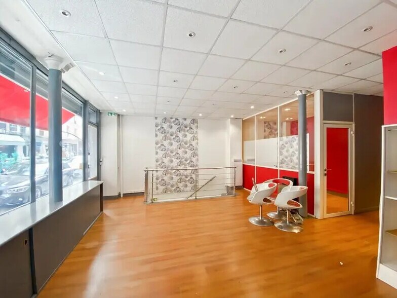 Local commercial dans Paris à louer - Photo intérieure – Image 1 sur 4