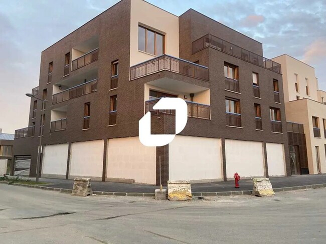 Plus de détails pour Local commercial à vendre