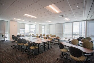 121-189 S Orange Ave, Orlando, FL à vendre Photo intérieure– Image 1 sur 6