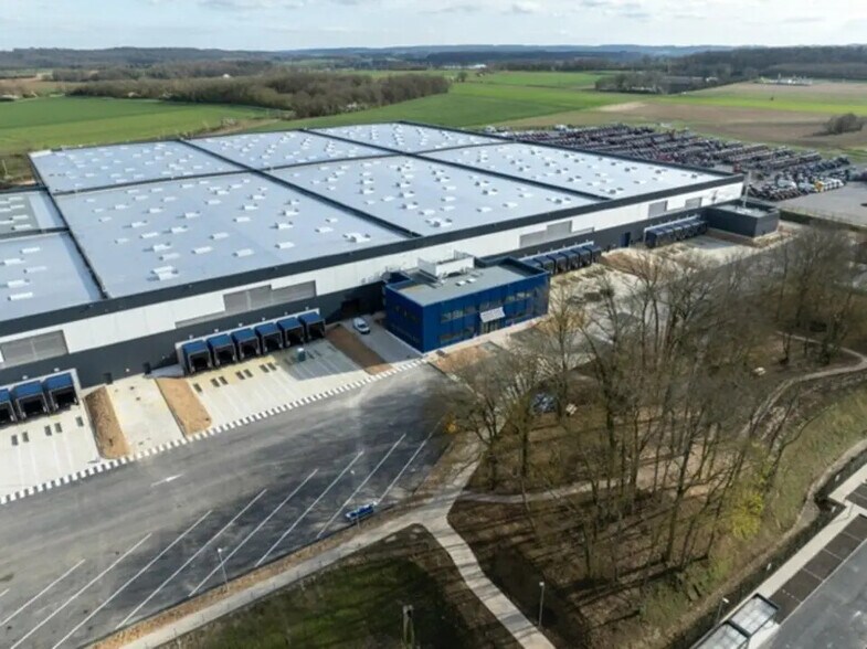 Industriel/Logistique dans Allonne à louer - Aérien – Image 1 sur 8