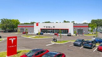 Plus de détails pour 2501 N Main St, Gainesville, FL - Local commercial à vendre
