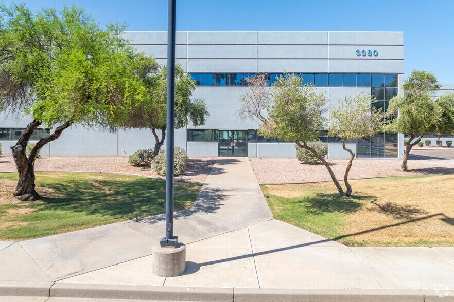 3380 S Price Rd, Chandler, AZ à louer - Photo de l’immeuble – Image 2 sur 6