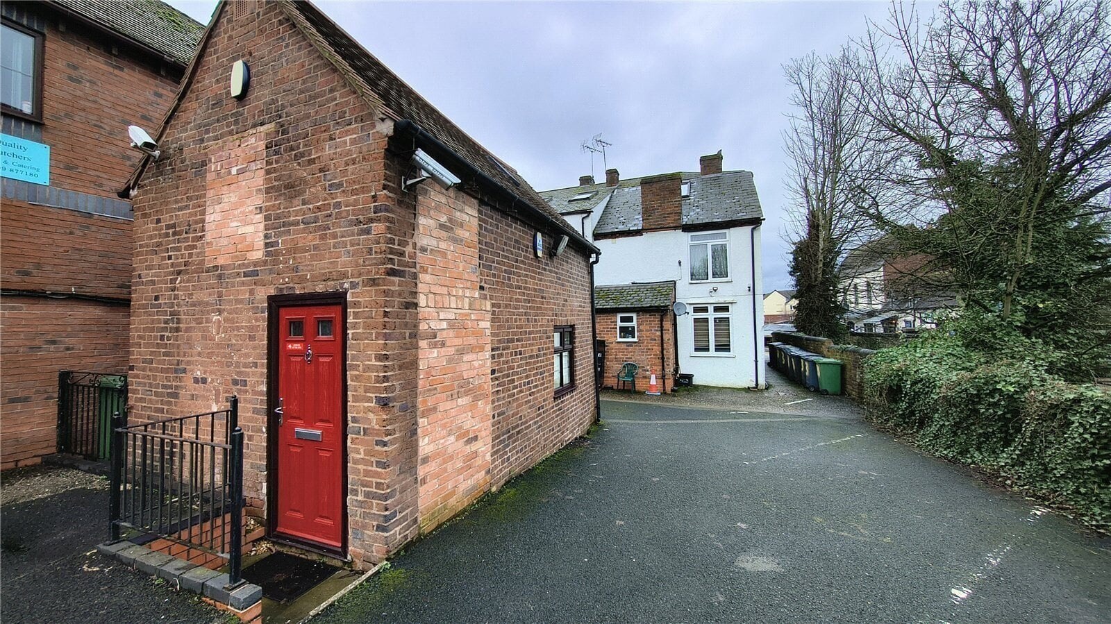 6 Parkes Passage, Stourport On Severn à louer Photo principale– Image 1 sur 5