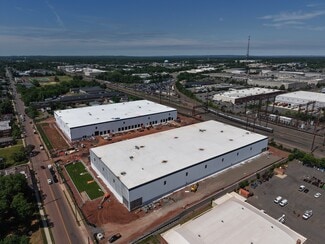 Plus de détails pour 701 Joyce Kilmer Ave, New Brunswick, NJ - Industriel/Logistique à louer