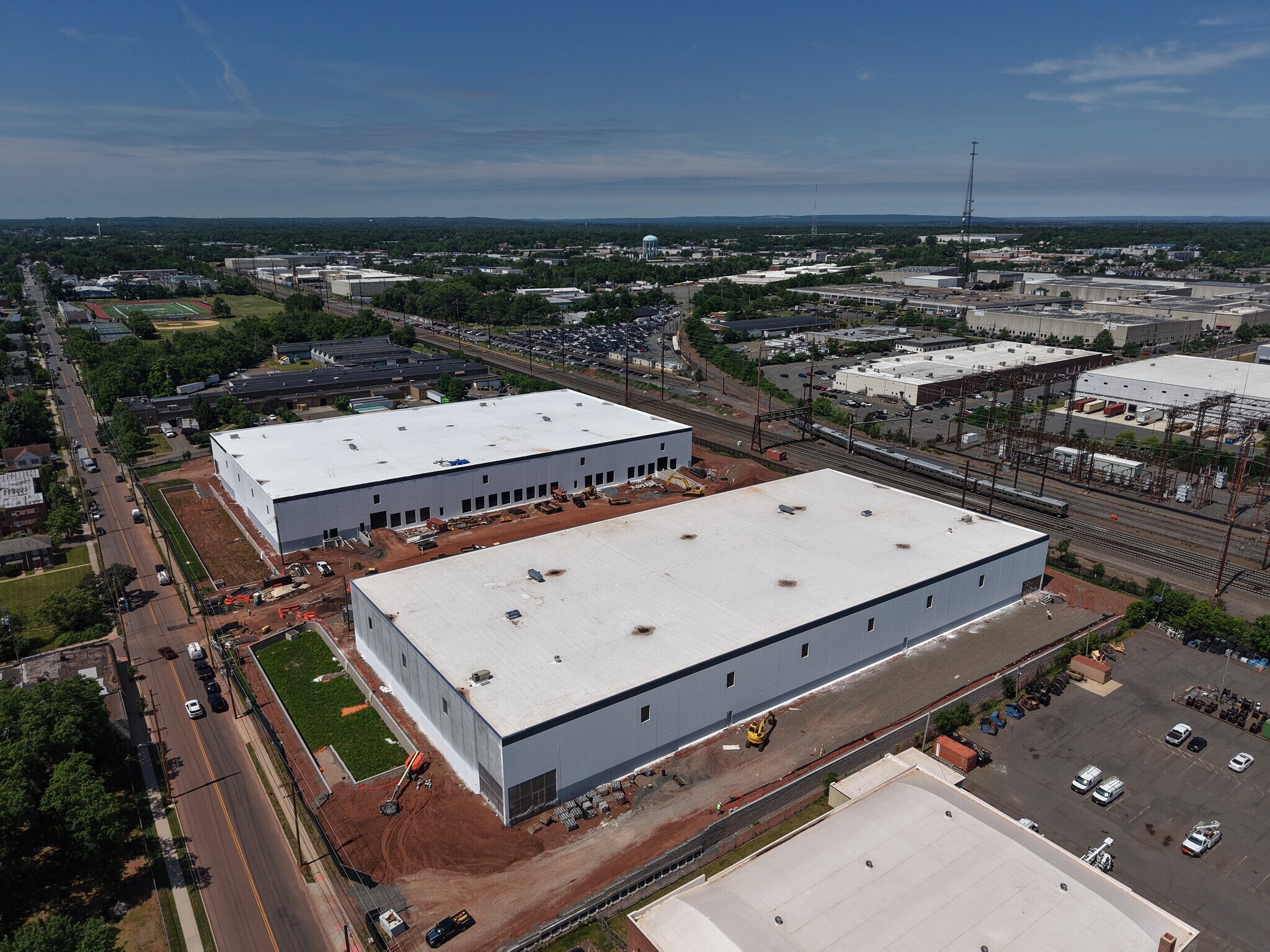 701 Joyce Kilmer Ave, New Brunswick, NJ à louer Photo de l’immeuble– Image 1 sur 7