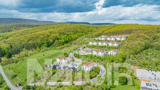 Plus de détails pour 200 Campus View Dr, Altoona, PA - Logement à vendre
