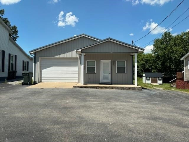 47 N Seminary St, Madisonville, KY à vendre - Photo principale – Image 1 sur 21