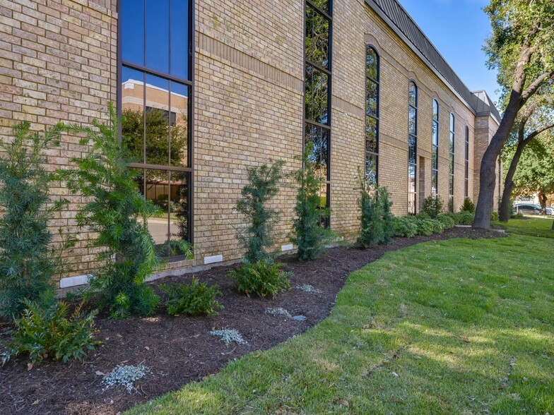 2301 S Clear Creek Rd, Killeen, TX à louer - Photo de l’immeuble – Image 3 sur 21