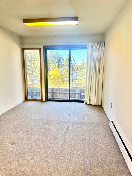 1300 Cave Rock dr, Glenbrook, NV à vendre - Photo principale – Image 2 sur 11