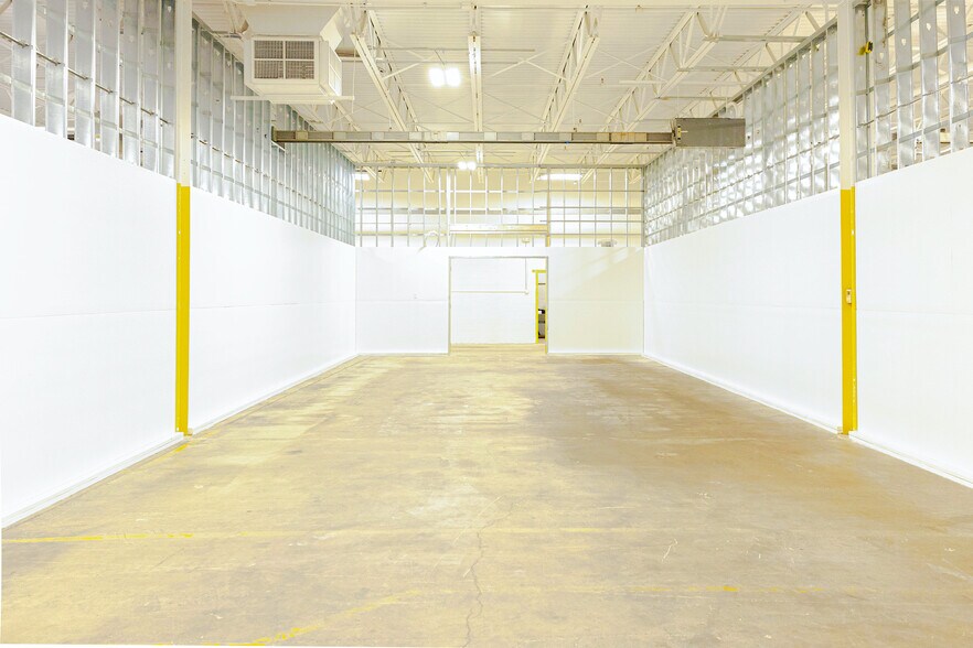 171 Heller Pl, Bellmawr, NJ à louer - Photo de l’immeuble – Image 1 sur 42