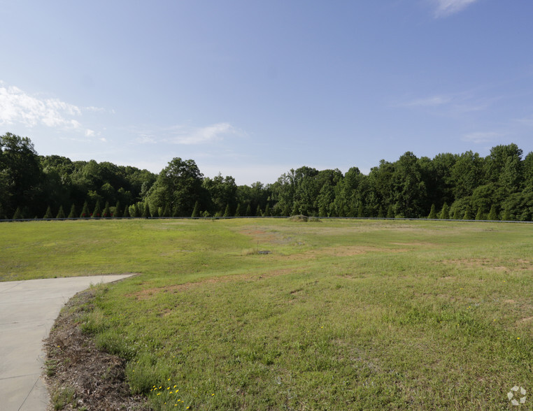 101 Charlotte St, Stanfield, NC à vendre - Photo principale – Image 1 sur 5