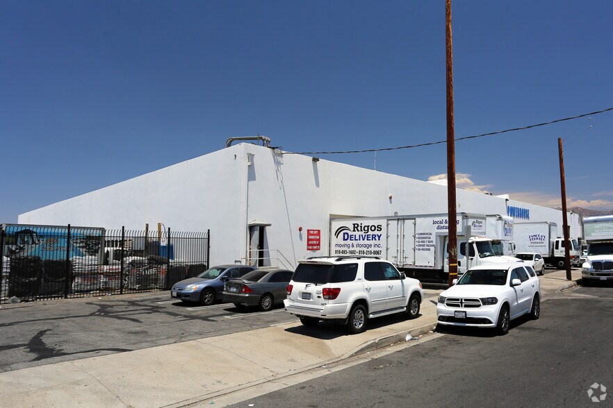11461 Hart St, North Hollywood, CA à louer - Photo de l’immeuble – Image 2 sur 2