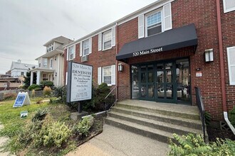 520 Main St, Waltham, MA à louer Photo intérieure– Image 2 sur 8