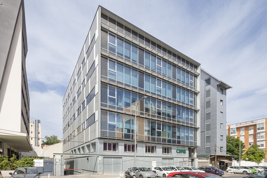 Calle Miguel Yuste, 6-8, Madrid, Madrid à louer - Photo de l’immeuble – Image 1 sur 8