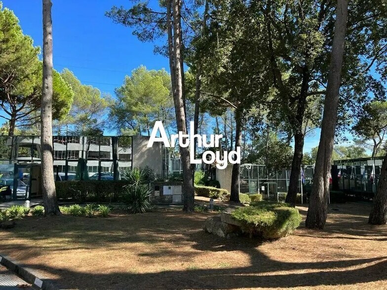 Bureau dans SOPHIA ANTIPOLIS à vendre - Photo de l’immeuble – Image 3 sur 9