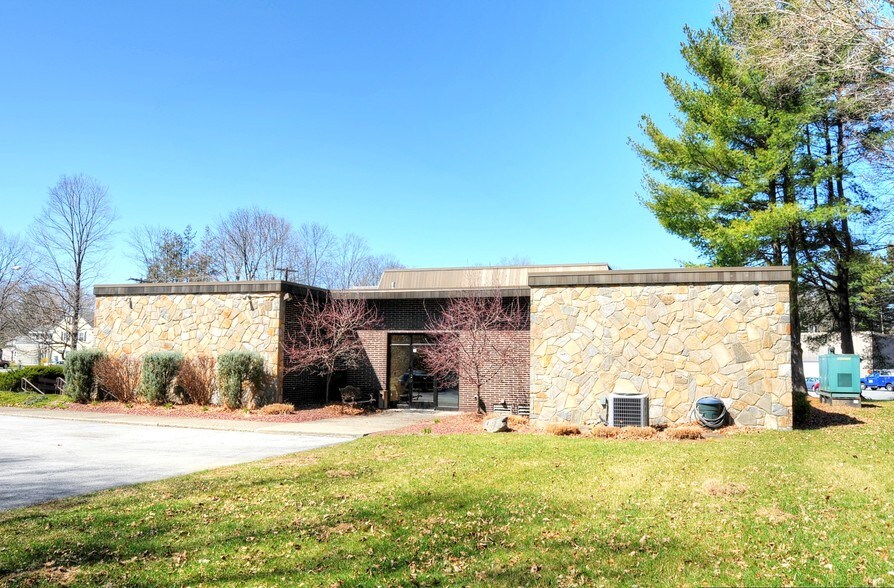 10 Boice Rd, Hyde Park, NY à vendre - Photo de l’immeuble – Image 3 sur 26