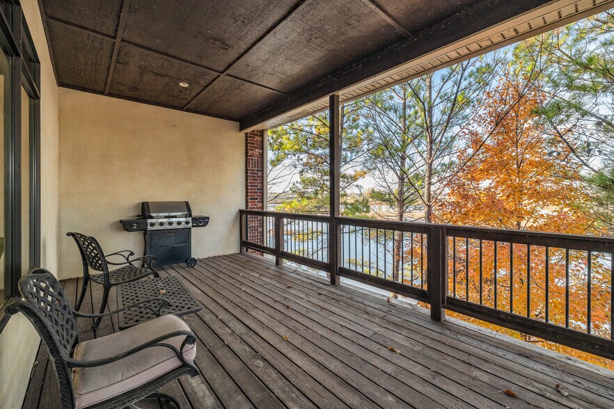 9716 Riverside Pky, Tulsa, OK à louer - Photo de l’immeuble – Image 2 sur 9