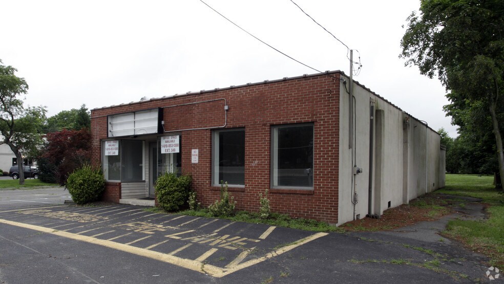 803 Route 130 S, Cinnaminson, NJ à louer - Photo principale – Image 3 sur 5